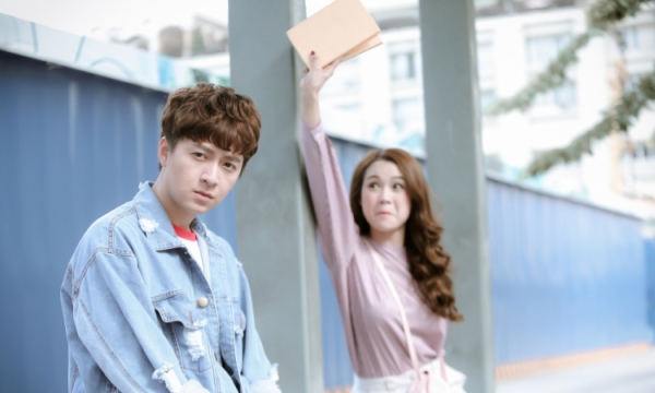 Ngô Kiến Huy 'tái hợp' với Sam trong MV mới sau 9 năm kể từ hit 'Giả vờ yêu'